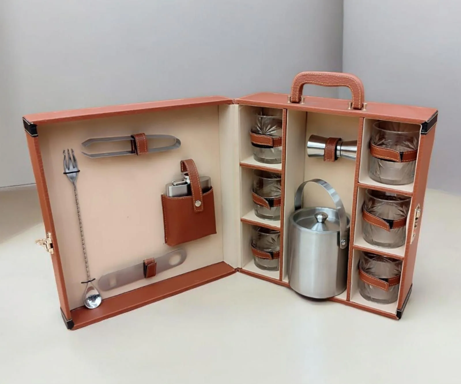 BARSETS AND BAR ACCESSORIES