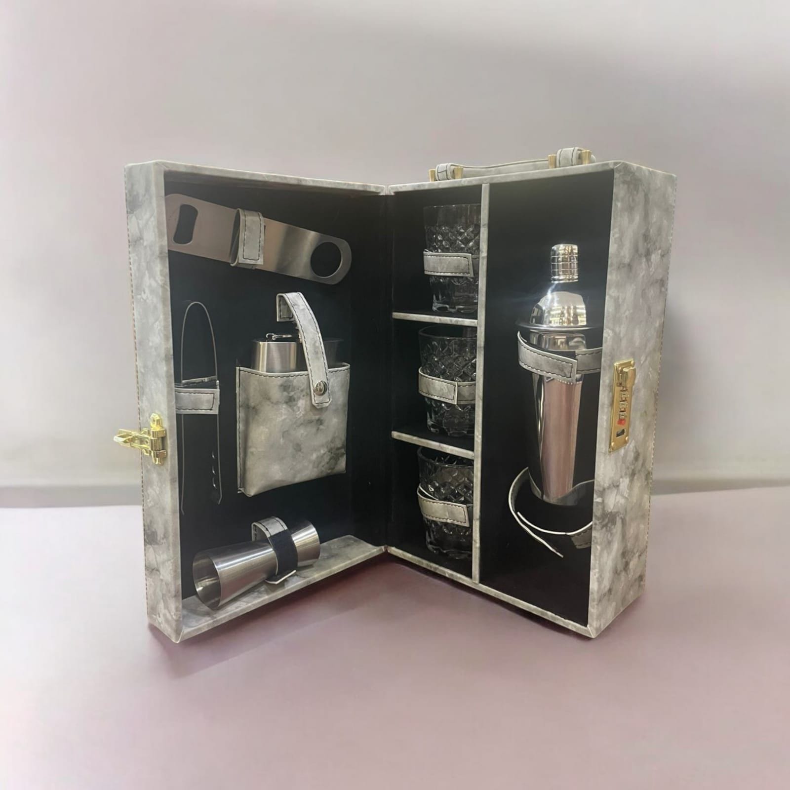 BARSETS AND BAR ACCESSORIES