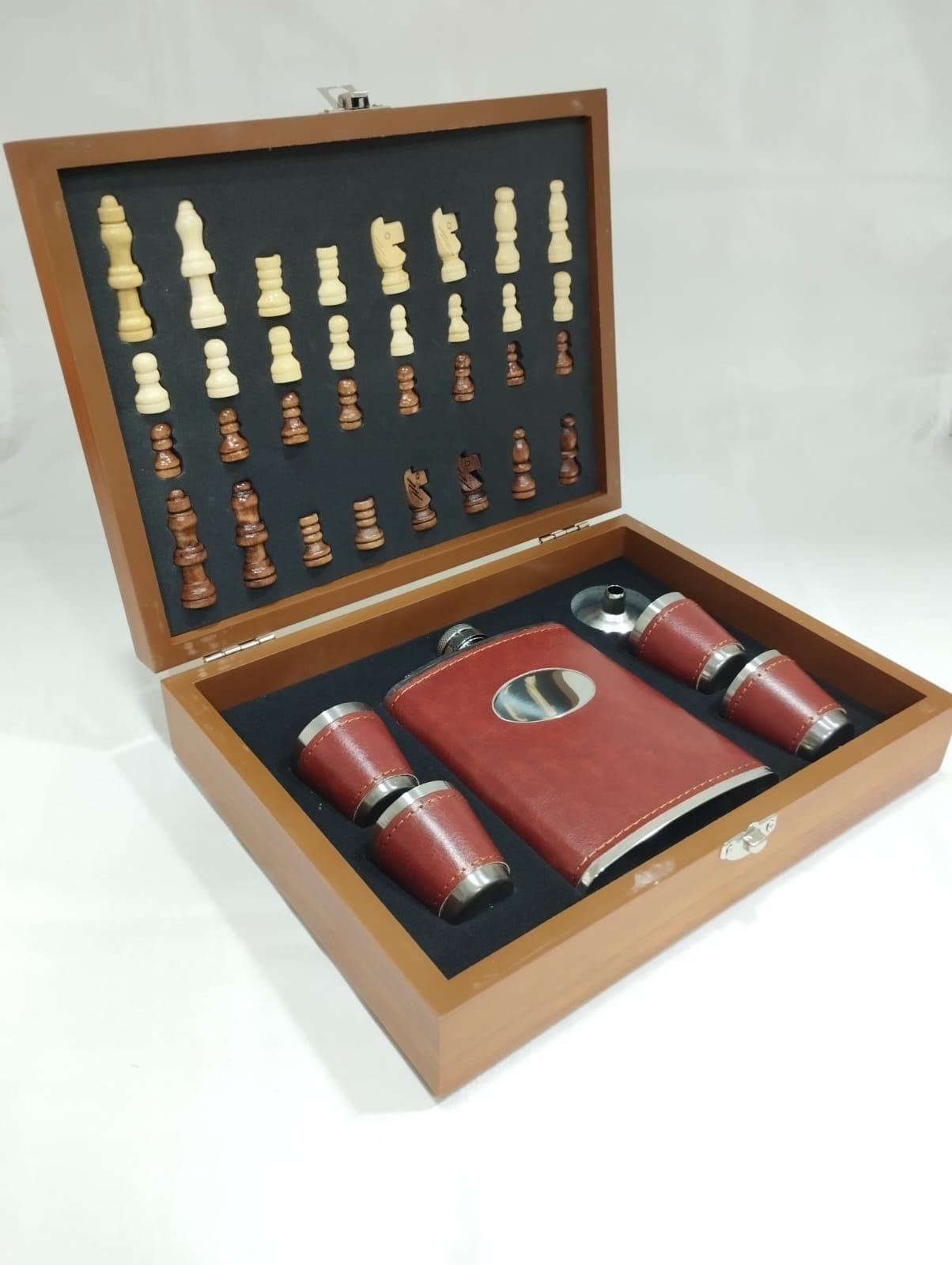 BARSETS AND BAR ACCESSORIES